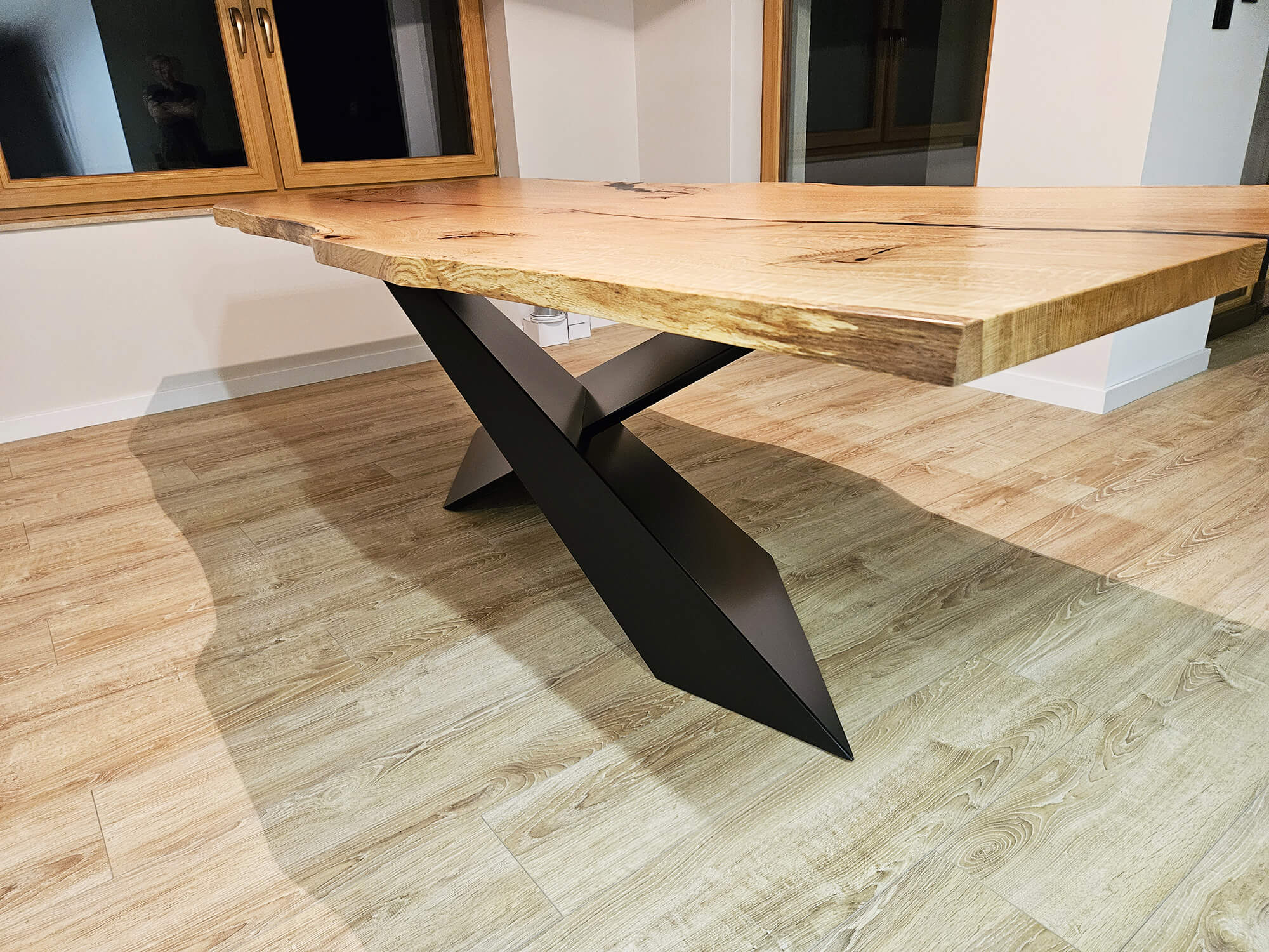 Stół z monolitu dębowego - nogi futura